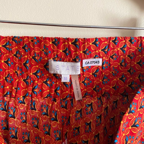 1 State Red Floral ruffly, short and long skirt. - Picture 4 of 4